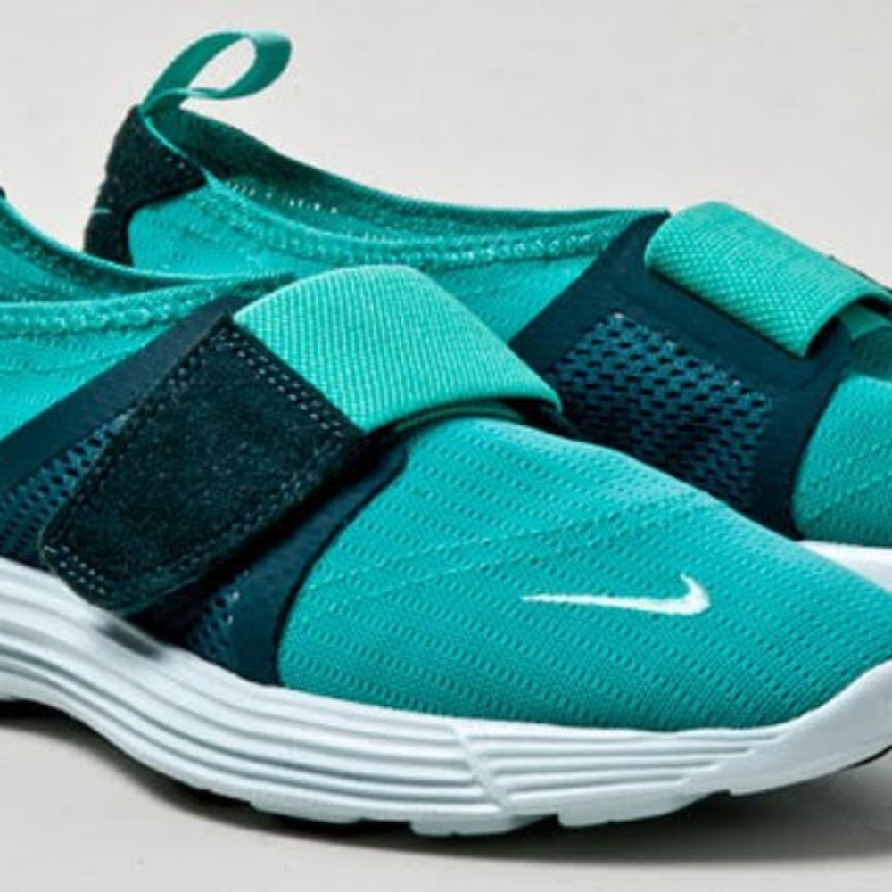 Nike Lunar Rift Racer Men - 10 (Fits Women -12)Color - Turquoise/Black - Picture 4 of 4